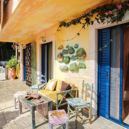 Apartament Absolute Vacation Luxury Stratos Near Sea Majestic View Achladies (Skiathos)