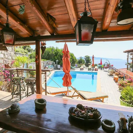 Absolute Vacation Luxury Stratos Near Sea Majestic View Αχλαδιές